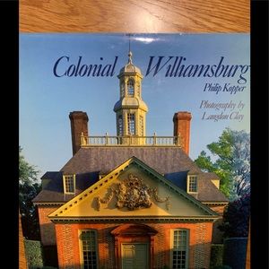 Book-Colonial Williamsburg. Beautiful photos